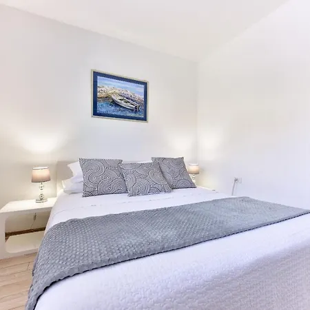 Inka And Comfy Apartment