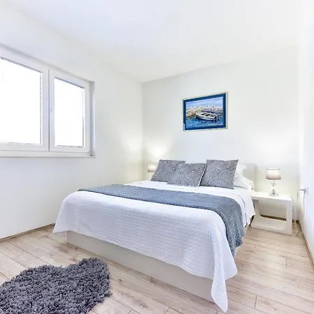 Inka And Comfy Appartement *